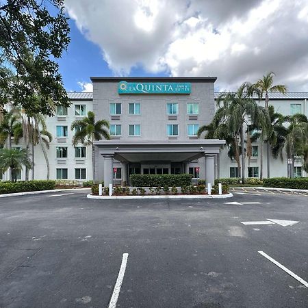 La Quinta Inn & Suites By Wyndham Sawgrass Sunrise Buitenkant foto