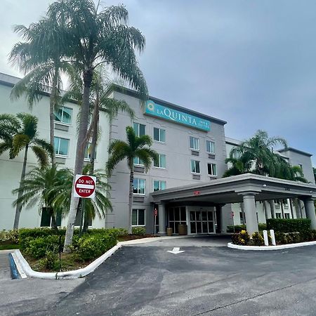 La Quinta Inn & Suites By Wyndham Sawgrass Sunrise Buitenkant foto